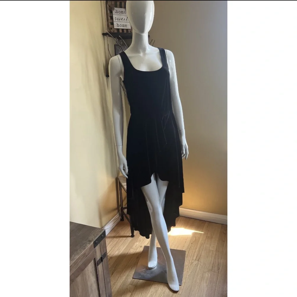 NWT Love Me Black Velvet High-Low Elegant Dress SZ XS🖤 - Picture 2 of 8